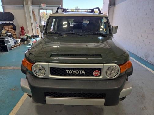 2014 Toyota FJ Cruiser Base