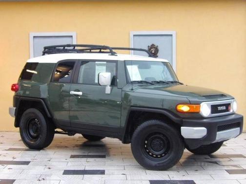 2014 Toyota FJ Cruiser Base