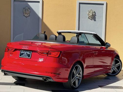 Brilliant Red/Black Roof 2016 Audi A3 2.0T Premium