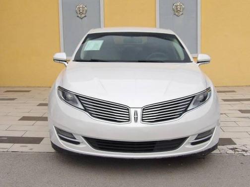 2015 Lincoln MKZ Hybrid Base