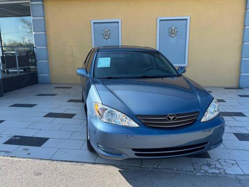 2004 Toyota Camry XLE