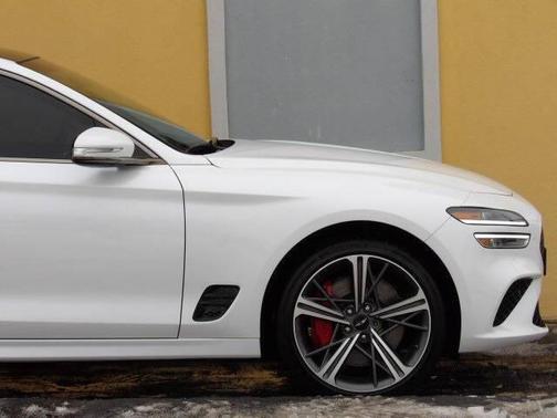 2024 Genesis G70 2.5T AWD