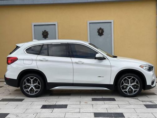 2018 BMW X1 xDrive28i