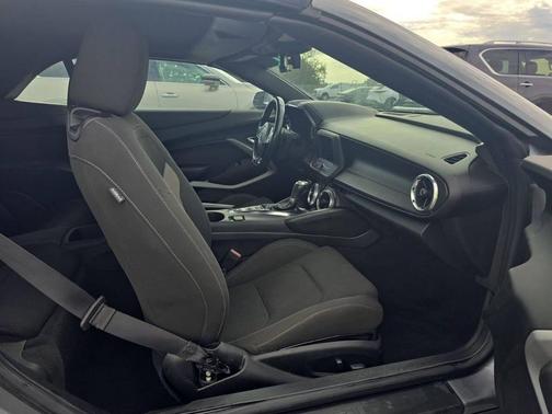 2021 Chevrolet Camaro 1LT