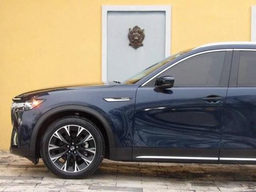 2024 Mazda CX-90 PHEV Premium