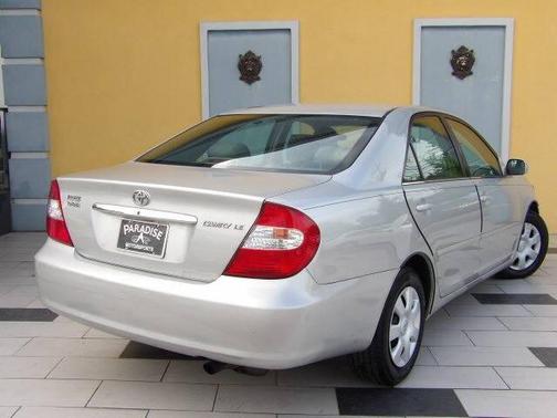 2004 Toyota Camry LE