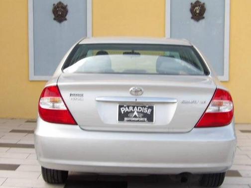 2004 Toyota Camry LE