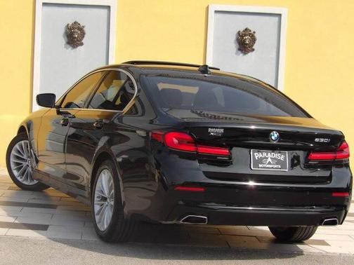 2022 BMW 530 i xDrive