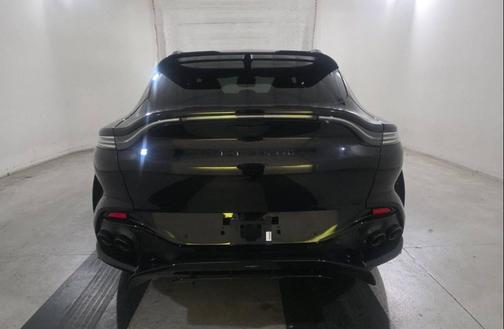 2025 Aston Martin DBX 707