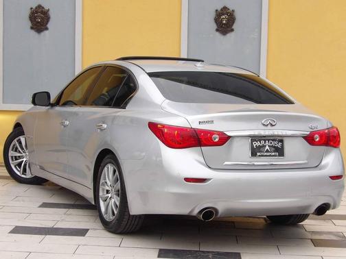 2015 INFINITI Q50 Hybrid Premium