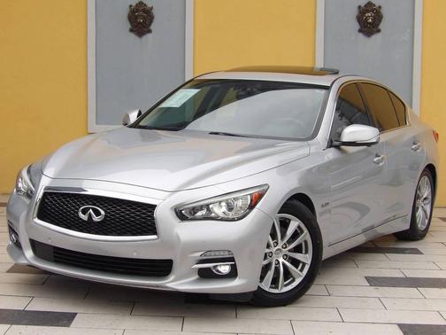 2015 INFINITI Q50 Hybrid Premium