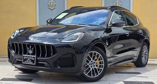Nero Tempesta Metallic 2023 Maserati Grecale GT
