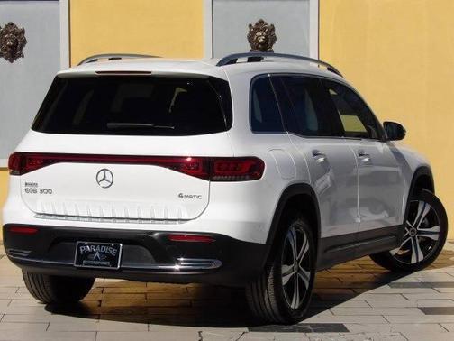 2023 Mercedes-Benz EQB 300 4MATIC