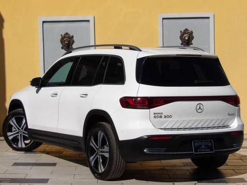 2023 Mercedes-Benz EQB 300 4MATIC