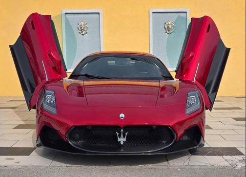 Rosso Vincente 2022 Maserati MC20 Base 2dr Coupe