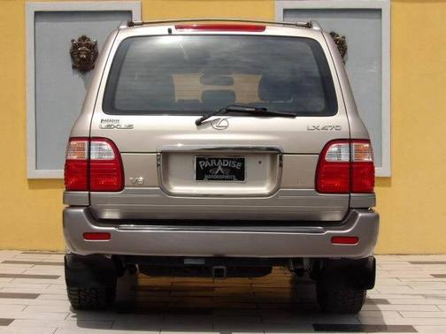 2001 Lexus LX 470 Base