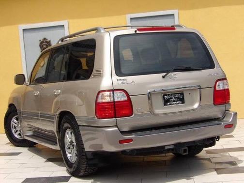 2001 Lexus LX 470 Base