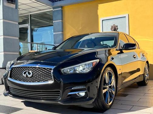 2015 INFINITI Q50 Premium