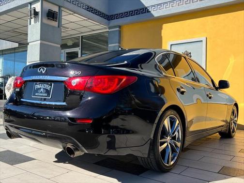 2015 INFINITI Q50 Premium