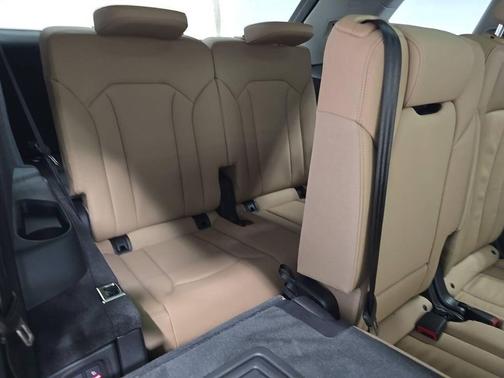 Carrara White 2023 Audi Q7 45 Premium