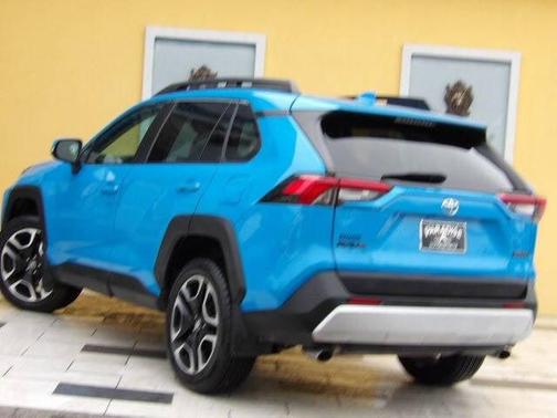 2019 Toyota RAV4 Adventure