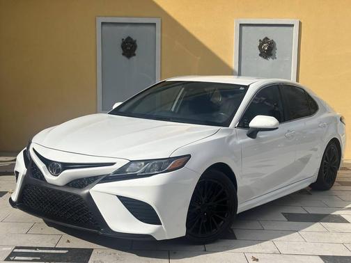2019 Toyota Camry SE