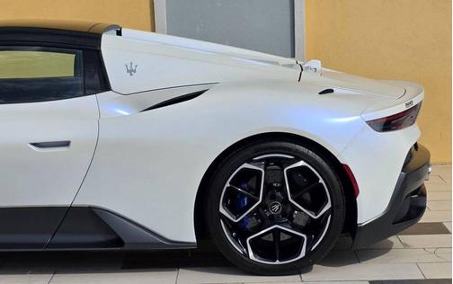 Bianco Audace Matte 2024 Maserati MC20 Cielo