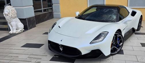 Bianco Audace Matte 2024 Maserati MC20 Cielo