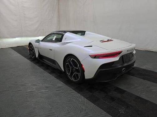 Bianco Audace Matte 2024 Maserati MC20 Base 2dr Convertible