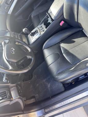 2011 INFINITI G37x Base