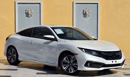 White 2017 Honda Civic EX-L