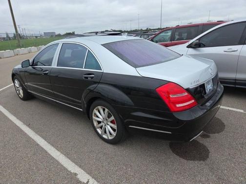 Black 2013 Mercedes-Benz S-Class 4MATIC