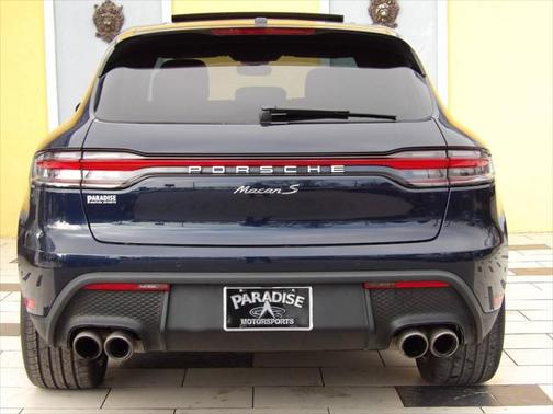 2022 Porsche Macan Base