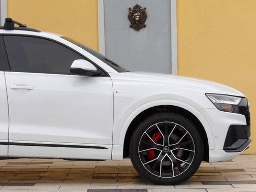 2023 Audi Q8 55 Prestige