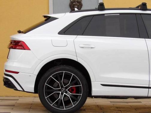 2023 Audi Q8 55 Prestige