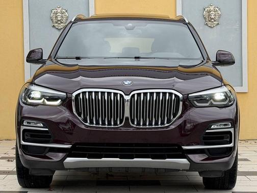 Maroon 2020 BMW X5 xDrive40i