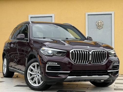 Maroon 2020 BMW X5 xDrive40i