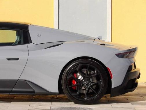 2023 Maserati MC20 Cielo