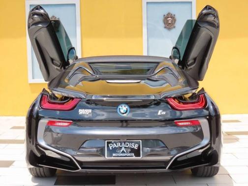 Sophisto Gray Metallic w/Frozen Gray Accent 2019 BMW i8 Base AWD 2dr Roadster