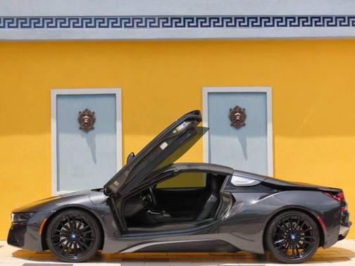 Sophisto Gray Metallic w/Frozen Gray Accent 2019 BMW i8 Base AWD 2dr Roadster