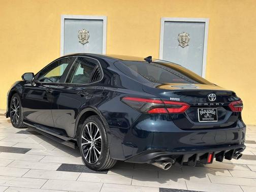 2019 Toyota Camry LE