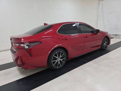 Supersonic Red 2024 Toyota Camry SE
