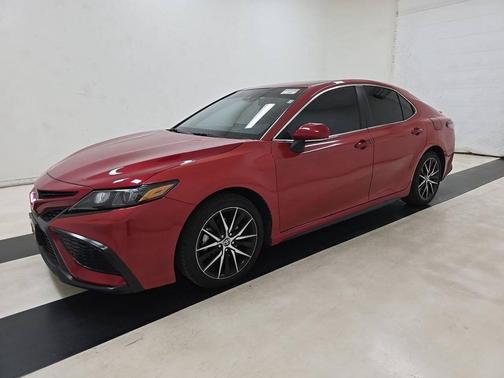 Supersonic Red 2024 Toyota Camry SE