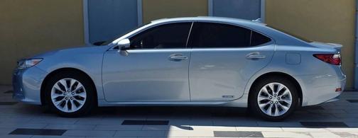 Cerulean Blue Metallic 2013 Lexus ES 300h Base