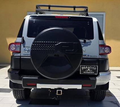 Cement 2014 Toyota FJ Cruiser Base