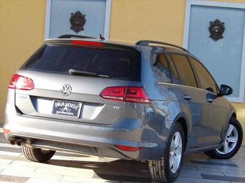 2015 Volkswagen Golf SportWagen TDI S 4-Door