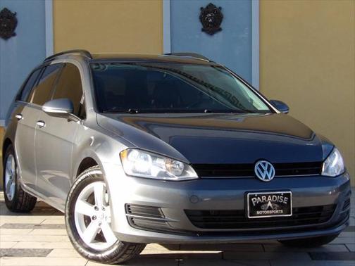 2015 Volkswagen Golf SportWagen TDI S 4-Door