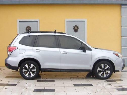 2017 Subaru Forester 2.5i