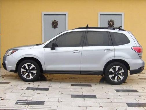 2017 Subaru Forester 2.5i