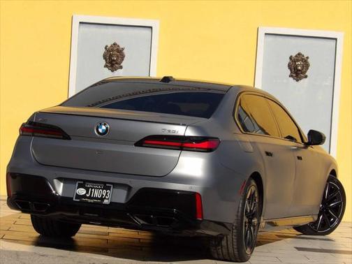 2023 BMW 760 i xDrive